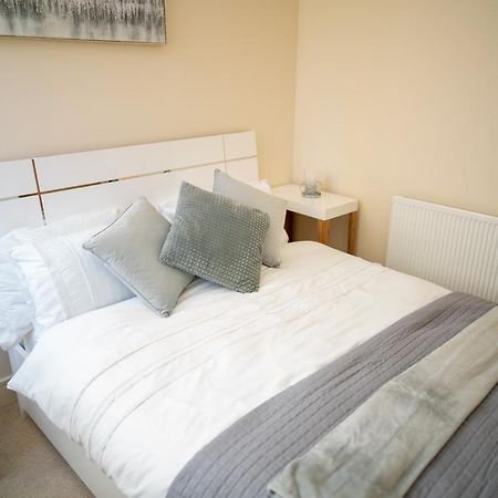 Comfy Spacious Apartment In Canary Wharf ロンドン エクステリア 写真