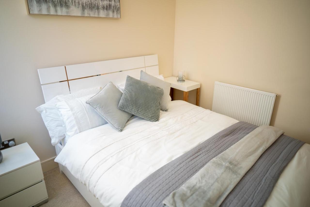 Comfy Spacious Apartment In Canary Wharf ロンドン エクステリア 写真