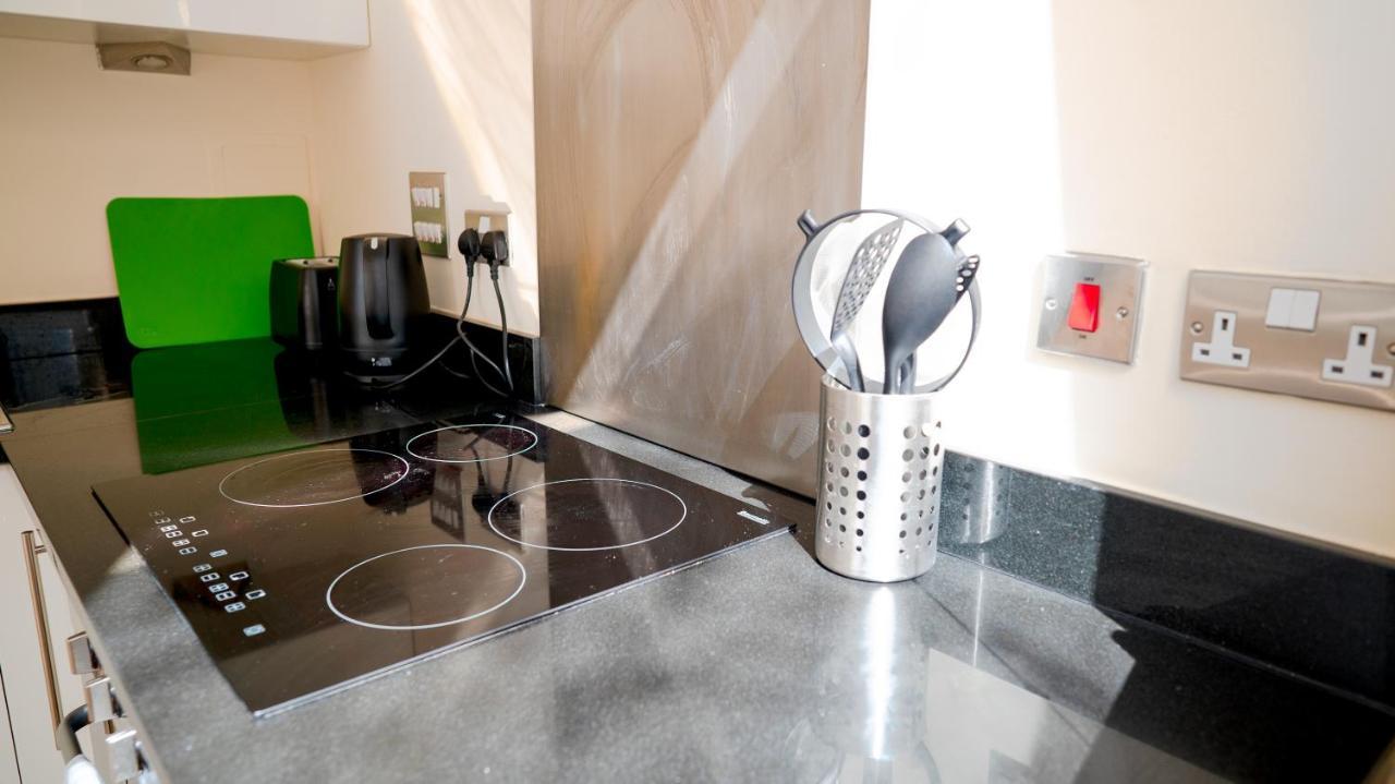 Comfy Spacious Apartment In Canary Wharf ロンドン エクステリア 写真