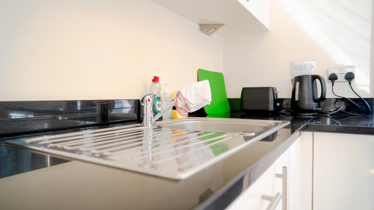 Comfy Spacious Apartment In Canary Wharf ロンドン エクステリア 写真