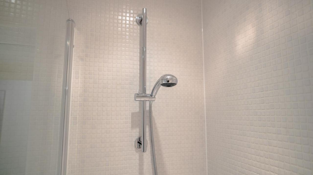 Comfy Spacious Apartment In Canary Wharf ロンドン エクステリア 写真